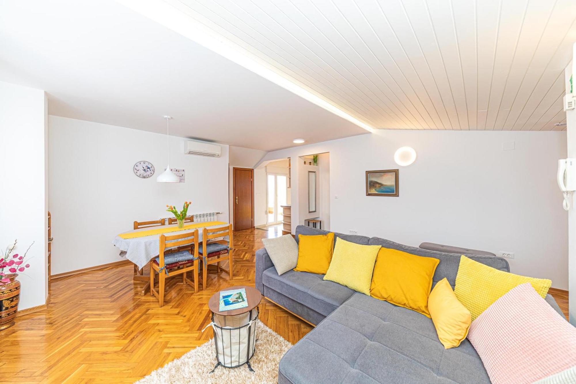 Apartment Iskra